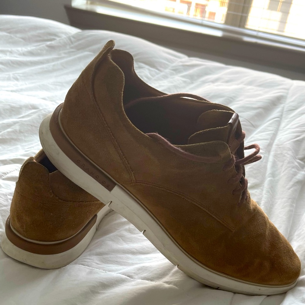 Suede - Picture 5 of 6